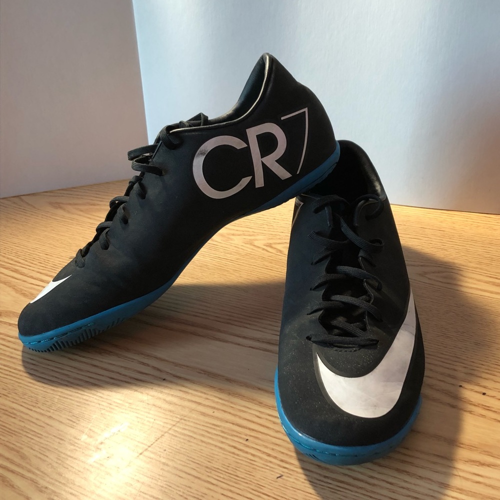 Men’s Nike CR7 Indoor Soccer Cleats Size 9.5
